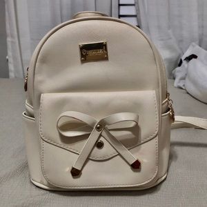 mini backpack, cream, new